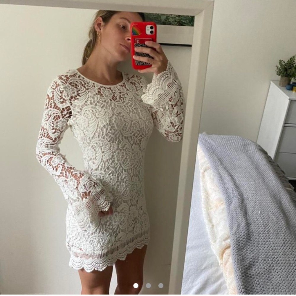 Beautiful lace long sleeve boho dress lovecat